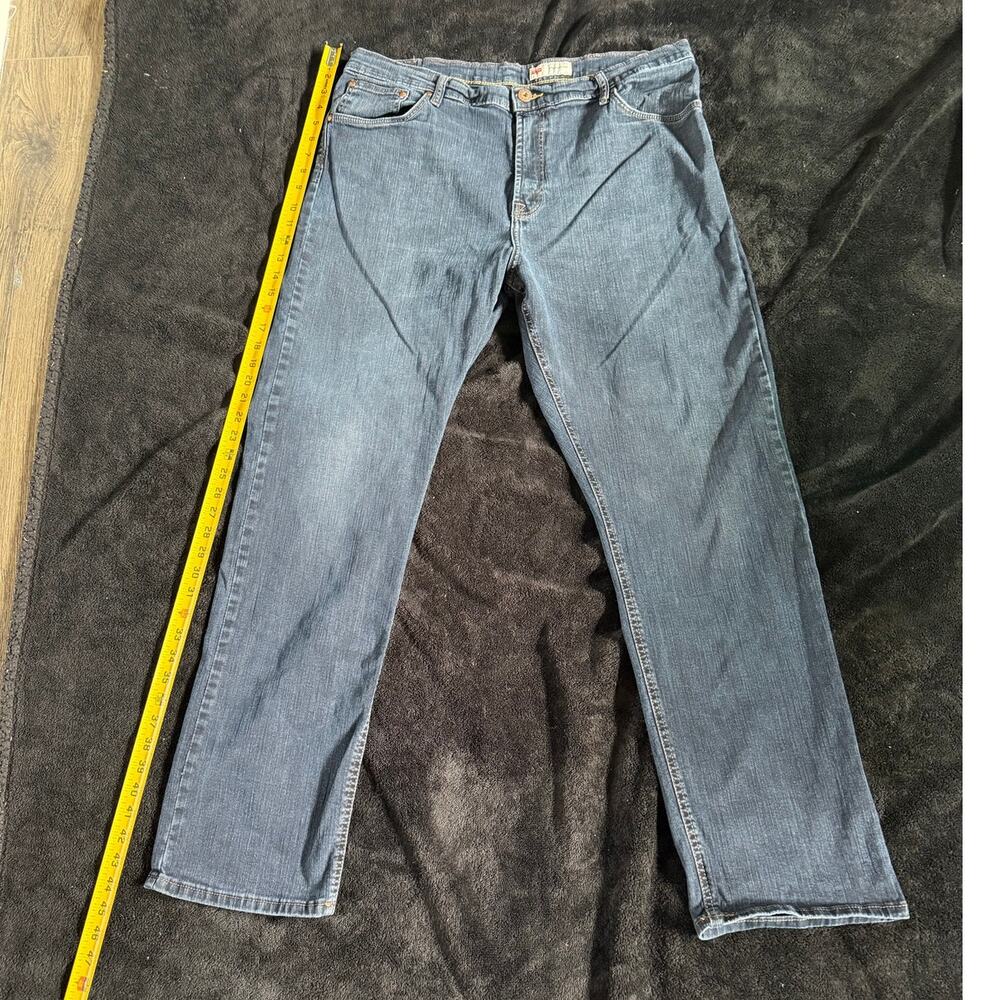 Wrangler Straight Fit Jeans 38x32 Medium Wash Denim